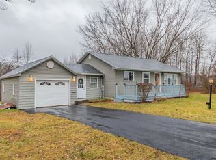 205 Ridge Rd, Amsterdam, NY 12010