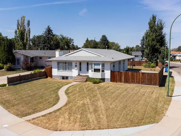 96 NE Oxford Rd W, Lethbridge, AB T1K 4V4
