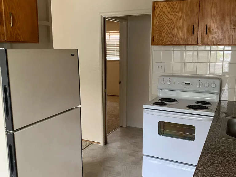 2721 I St — Photo 9