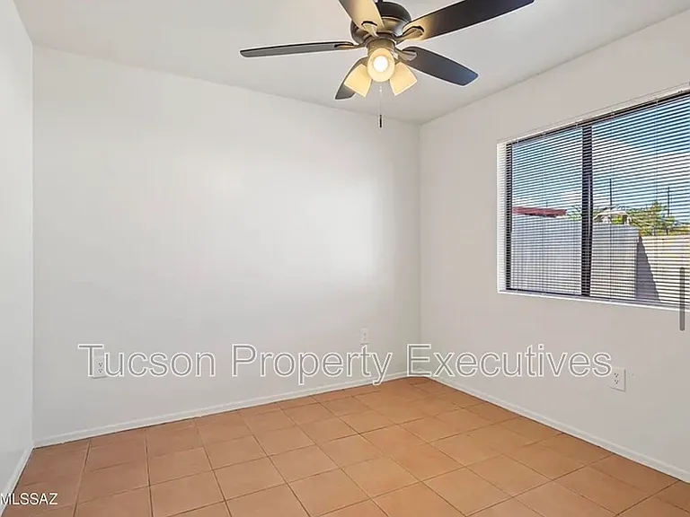 1107 W Sonora St #1 — Photo 19