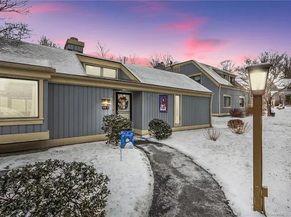 292 Heritage Village #B, Southbury, CT 06488