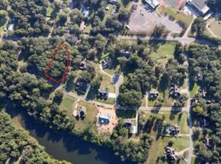 110 Cherokee Dr, Livingston, AL 35470