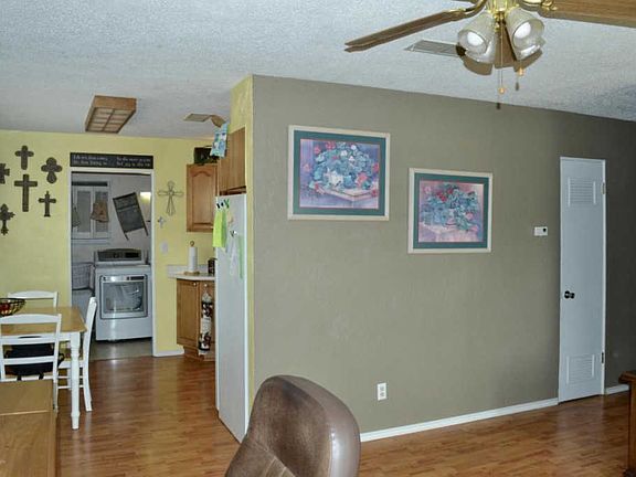 5th image of 505 S Vaughn Ave