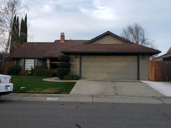 1200 Willow Creek Dr, Yuba City, CA 95991