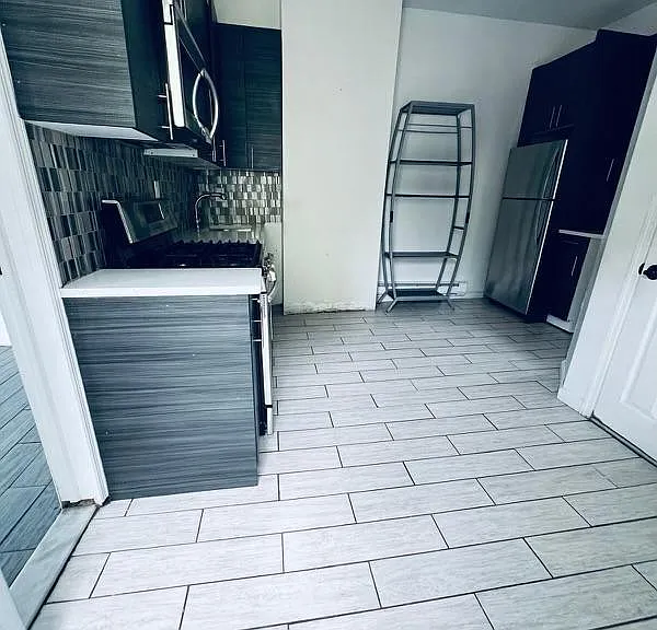 6245 Kennedy Blvd #2 — Photo 4