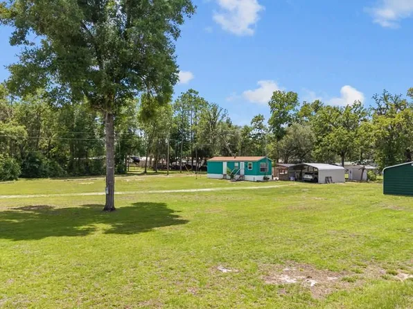 935 NE 829th St, Old Town, FL 32680
