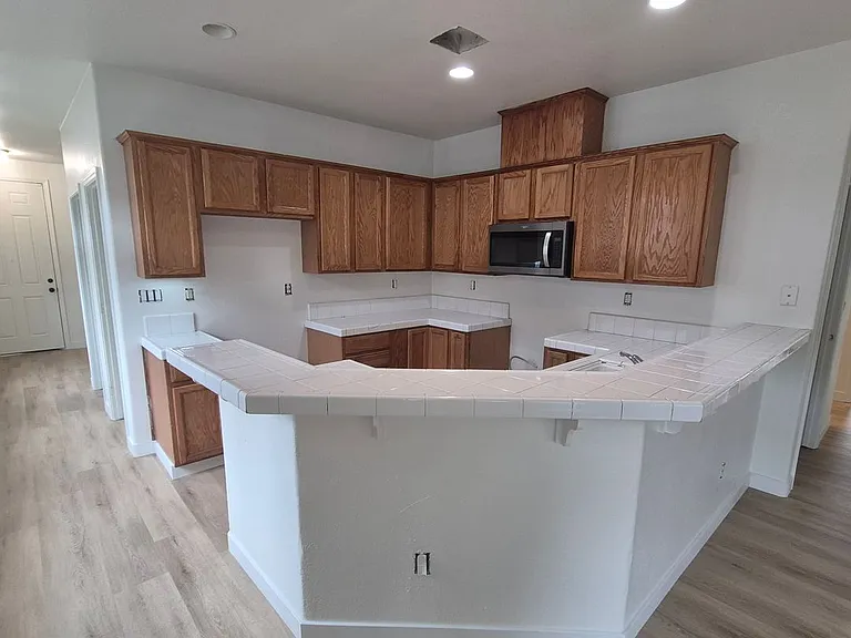 8836 Avalon Hills Way — Photo 4