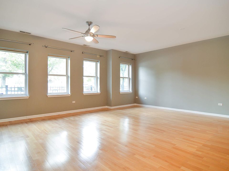 Living Room / Dining Room
