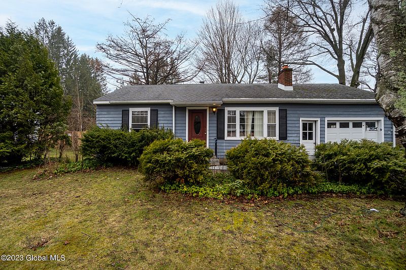 2nd image of 8 Maplewood Drive