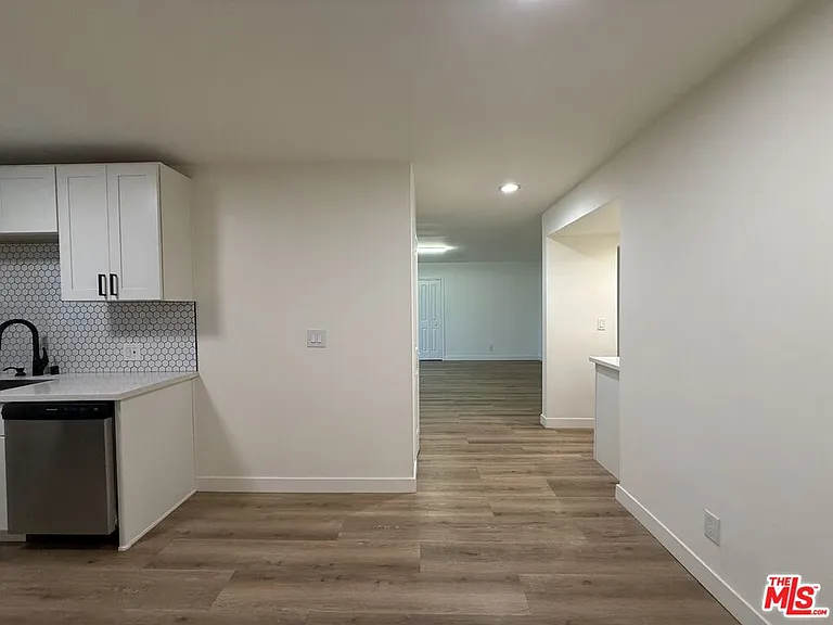 314 S Clark Dr #2 — Photo 14