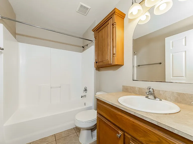 2795 Yacolt Ave — Photo 15