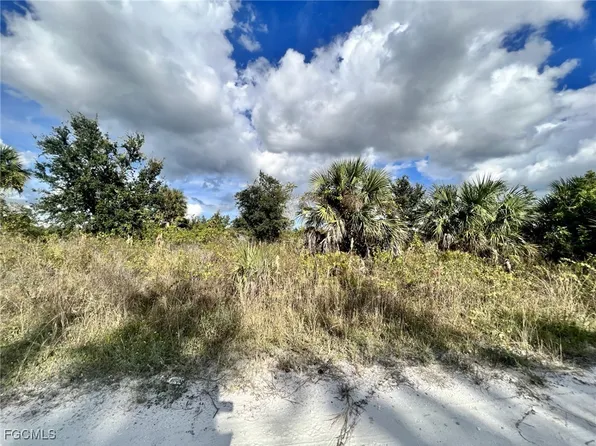 27120 San Carlos Dr, Punta Gorda, FL 33983