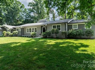 1035 15th Ave NW, Hickory, NC 28601