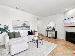 7320 Hawthorn Ave APT 425, Los Angeles, CA 90046