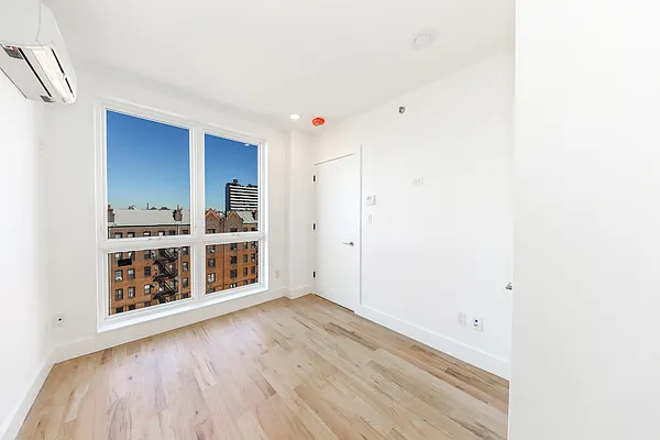 Rented by ERNY LLC | media 24