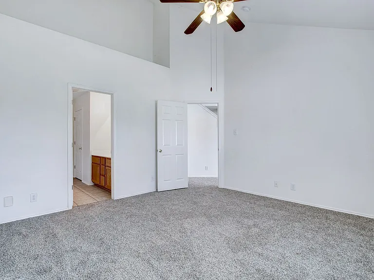 523 Granite Clf — Photo 14