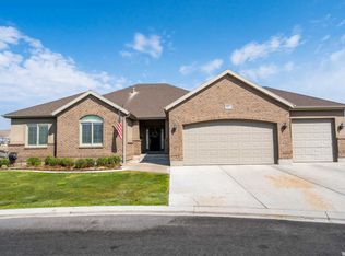 9077 N Torrey Pines Loop, Eagle Mountain, UT 84005