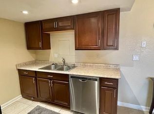 2427 W Acacia Ave, Hemet, CA 92545