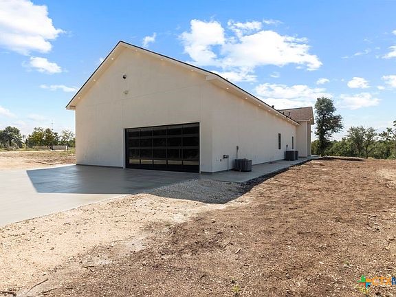 5th image of 122 Stella Cherry Ct