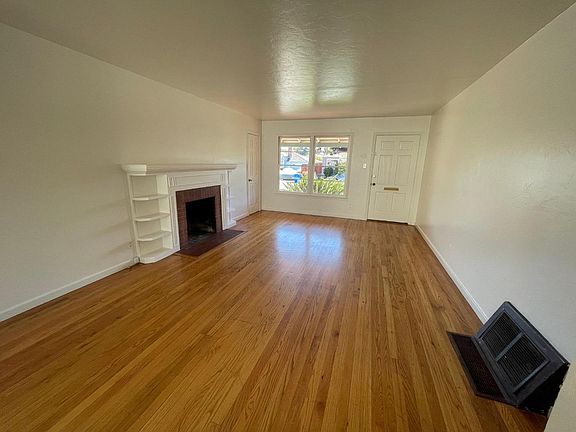 4th image of 319 D St