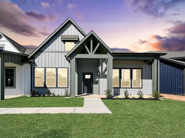 407 Legacy Point #A, Sealy, TX 77474