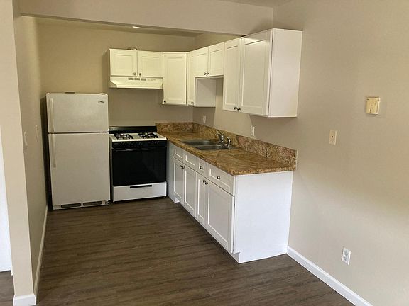 4th image of 741 Janetwood Dr #11
