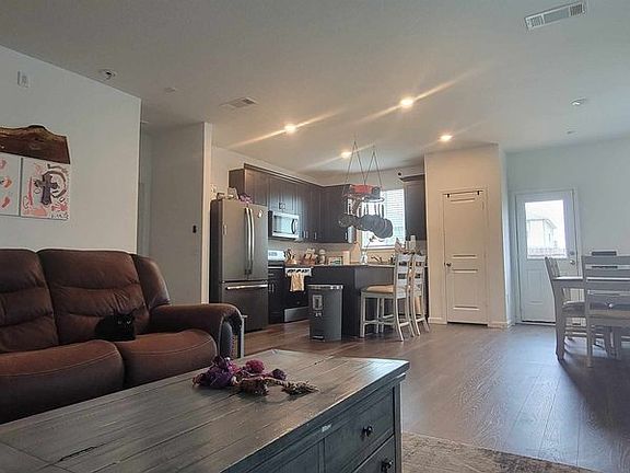 4th image of 26566 Decker Farms Ln