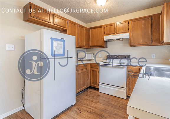 4th image of 5943 Shadydell Dr