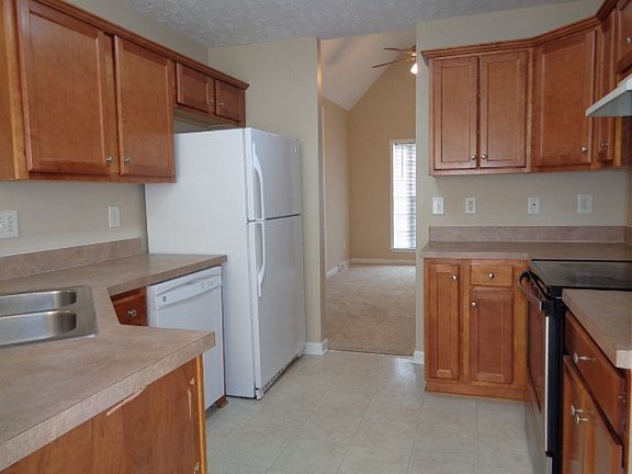 2nd image of 308 Schoolhouse Ct