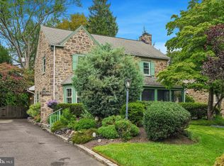 625 Foxcroft Rd, Elkins Park, PA 19027