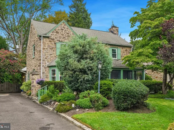625 Foxcroft Rd, Elkins Park, PA 19027