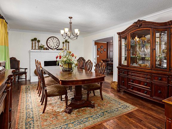 4th image of 2645 Pineywoods Rd