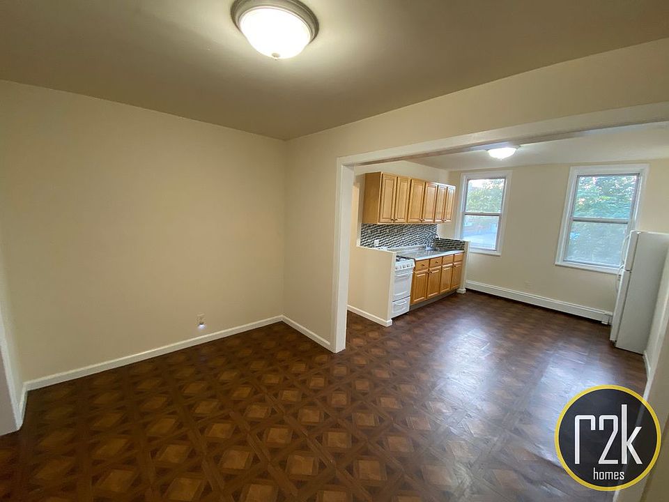 1st image of 32-26 30th St #3