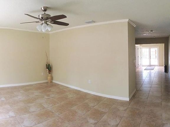 3rd image of 367 44th Ave N
