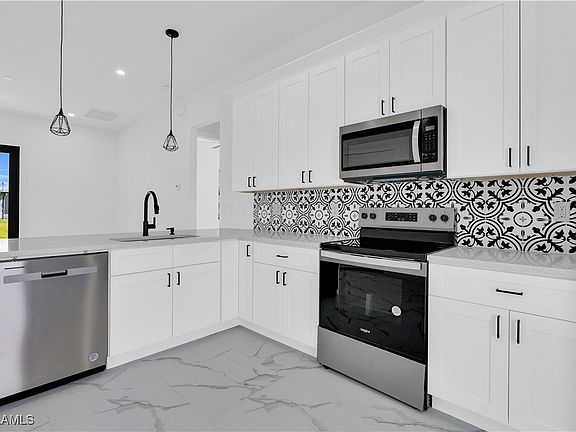 2nd image of 179 Thornton Ave S