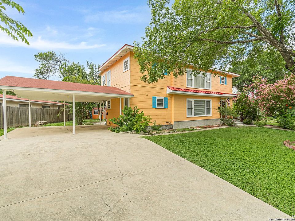 1st image of 416 ALEXANDER HAMILTON DR