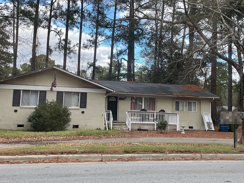 2nd image of 304 W 15th St