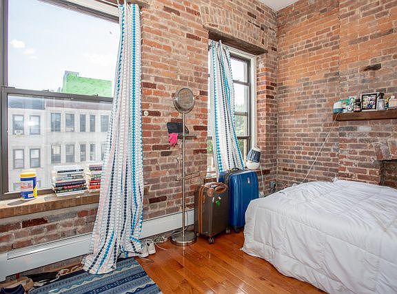 5th image of 639 Sterling Pl APT 2R