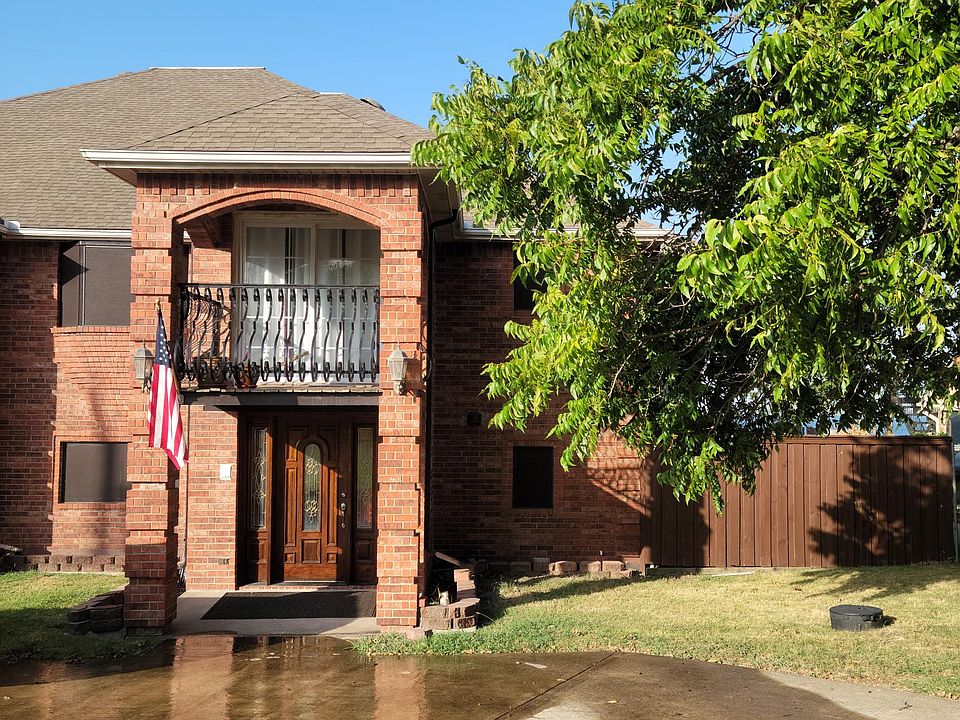 1st image of 213 Scenic Dr Unit C