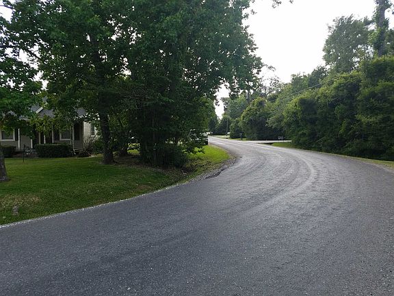 5th image of 798 Idylwood St