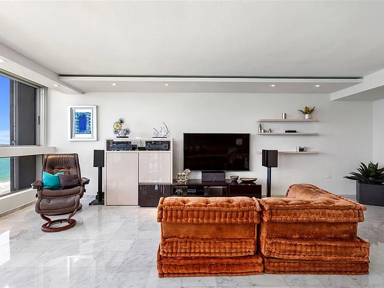 Plaza Atlantico Ave Isla Verde #1002 — Photo 5