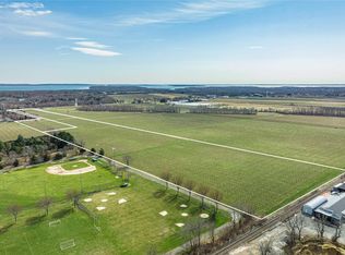 41045 Route 25, Peconic, NY 11958