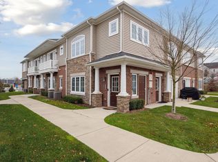 5670 Arbor Chase Dr #22, Ann Arbor, MI 48103