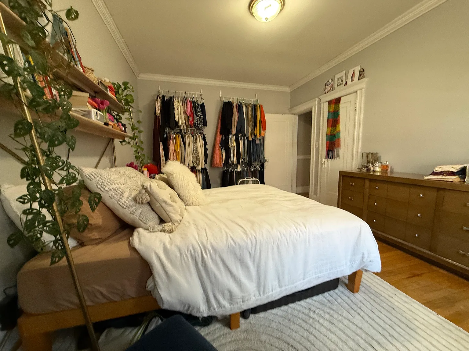 4 bed, 1000 sqft, $5,000 — Photo 4