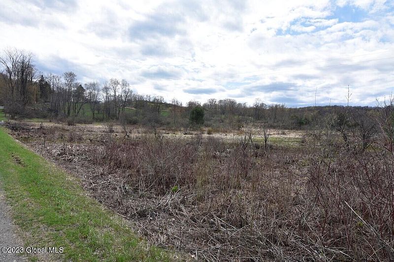 2nd image of L25 Halls Pond Road