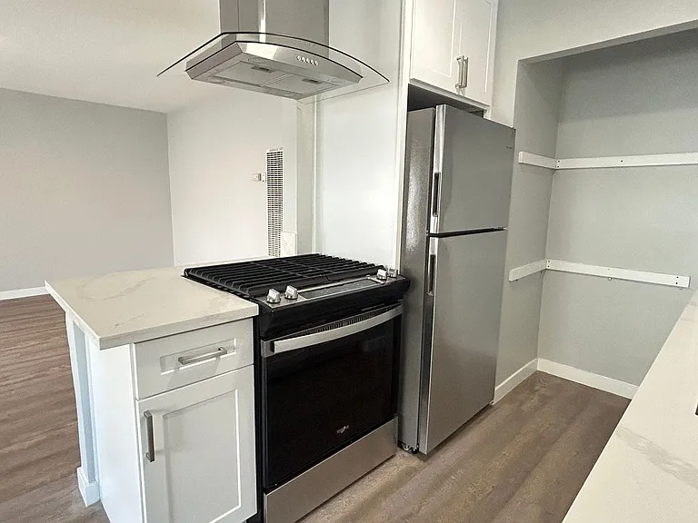 218 Chicago in Beautiful Huntington Beach! — Photo 17