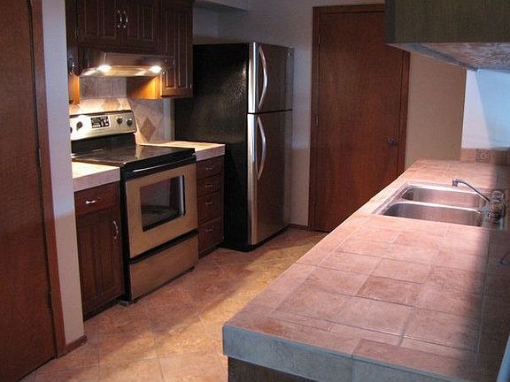 2nd image of 429 W 104th St APT E