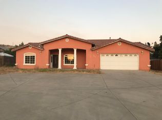 260 N Crestview St, Porterville, CA 93257