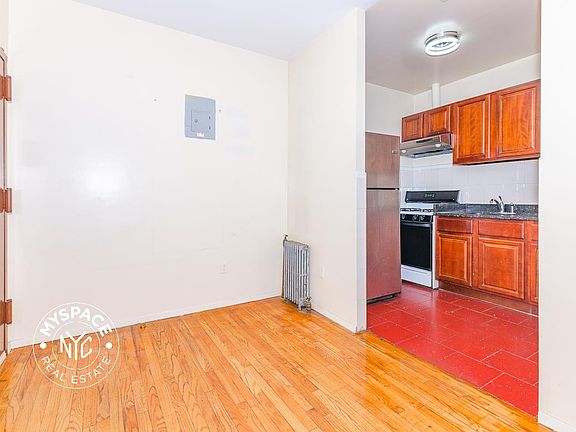 3rd image of 546 Saint Marks Ave APT 5