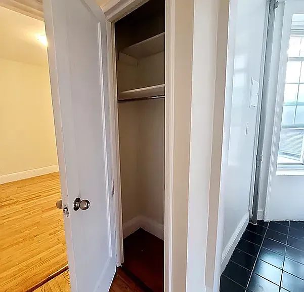 226 E 59th St #5W — Photo 8